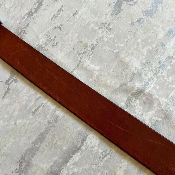 Calvin Klein Italian Leather Belt - Picture 7 of 7